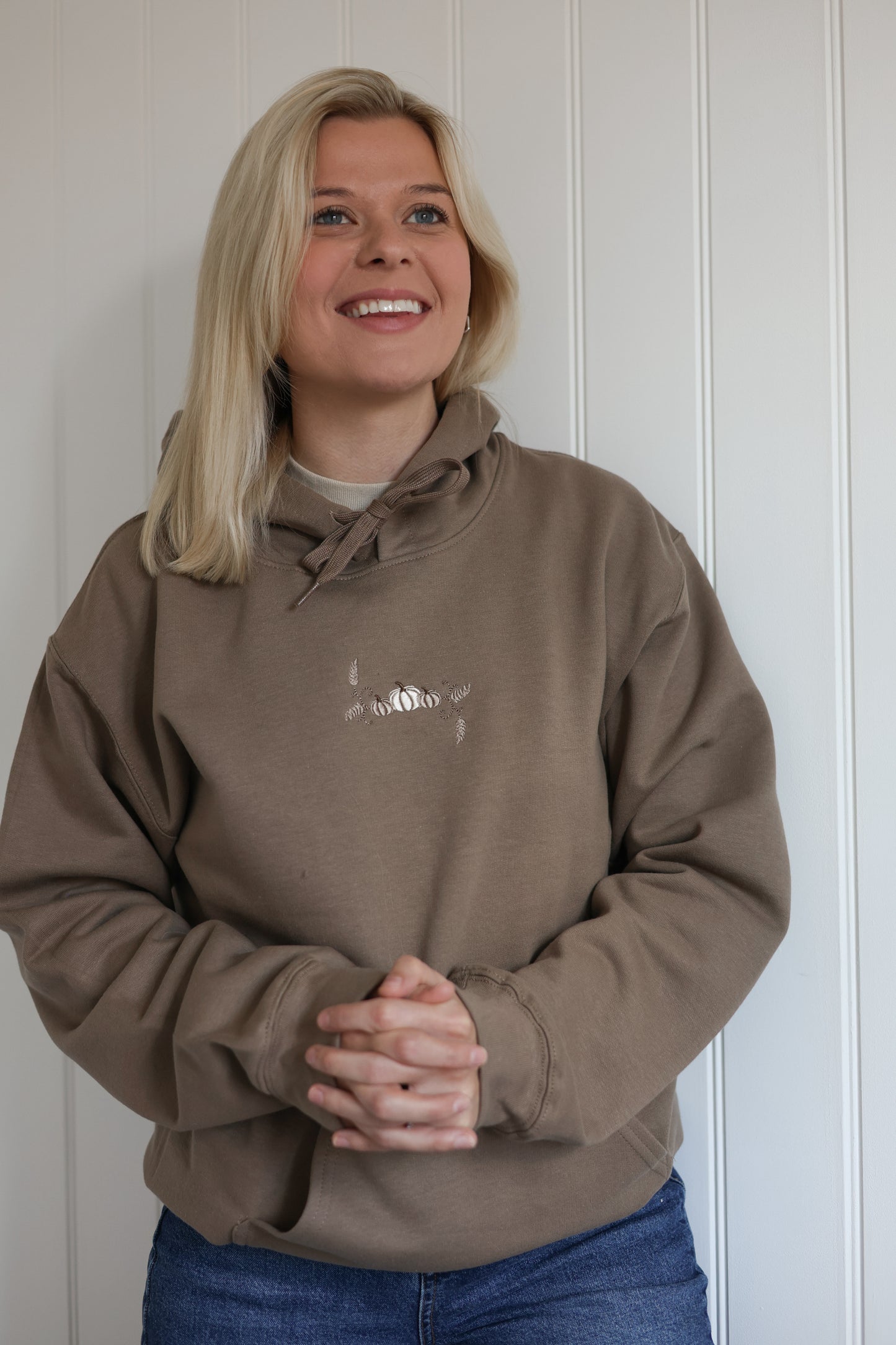 Embroidered Cotton Blend Hoodie - Pumpkin Farm - Mocha