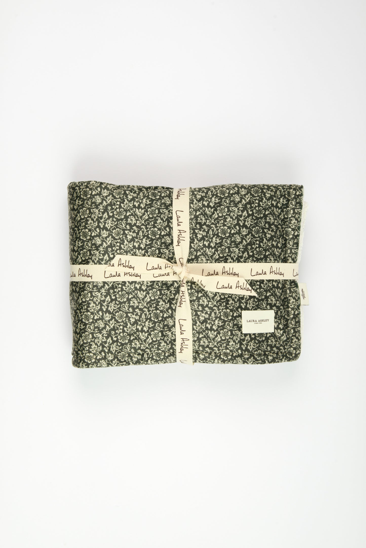 Laura Ashley Dog & Puppy Bed Blanket - Sweet Alyssum