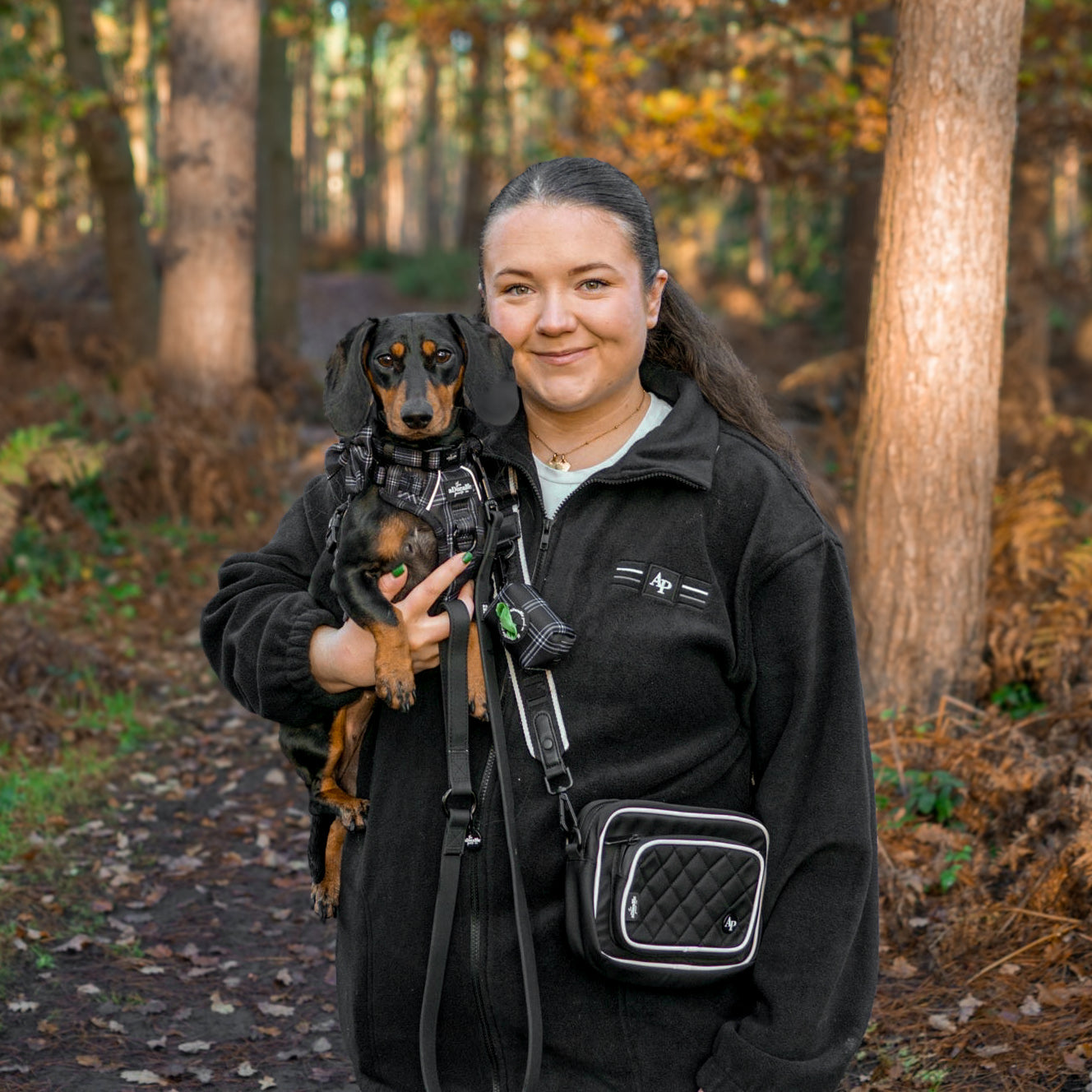 Quilted Dog Walking Shoulder Bag - Black