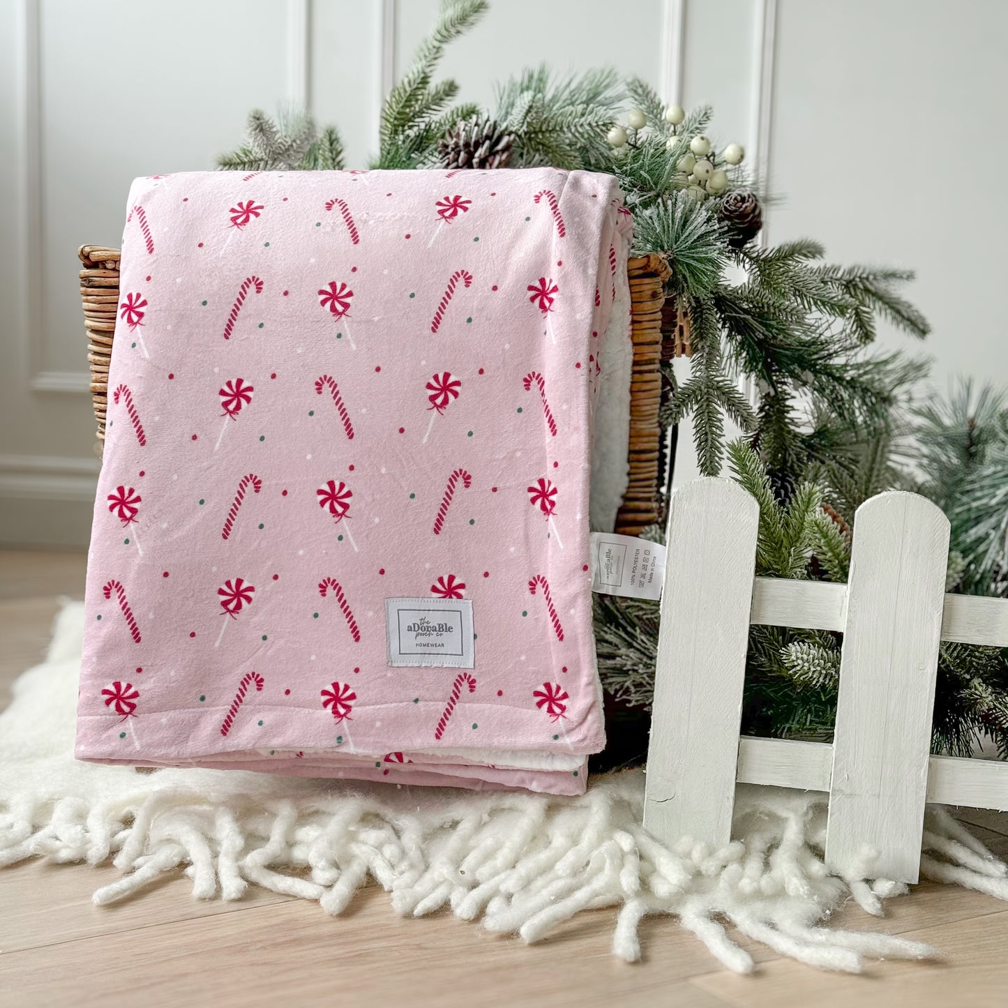 Supersize Soft Blanket - Candy Cane