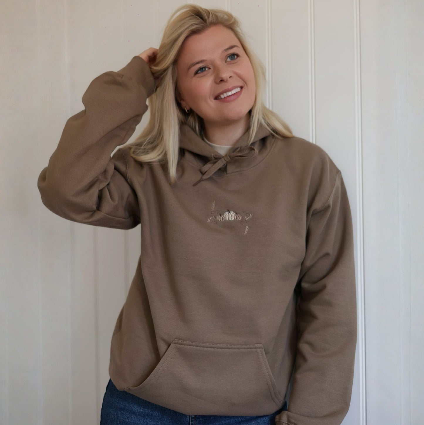 Embroidered Cotton Blend Hoodie - Pumpkin Farm - Mocha