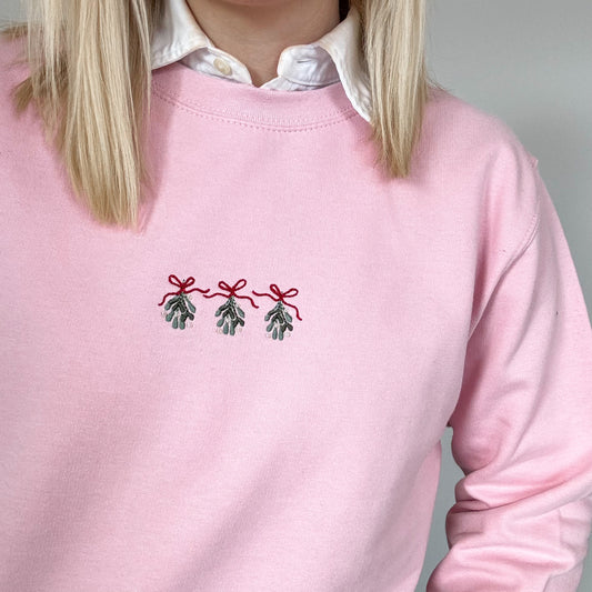 Embroidered Lightweight Sweatshirt - Christmas Traditions - Light Pink