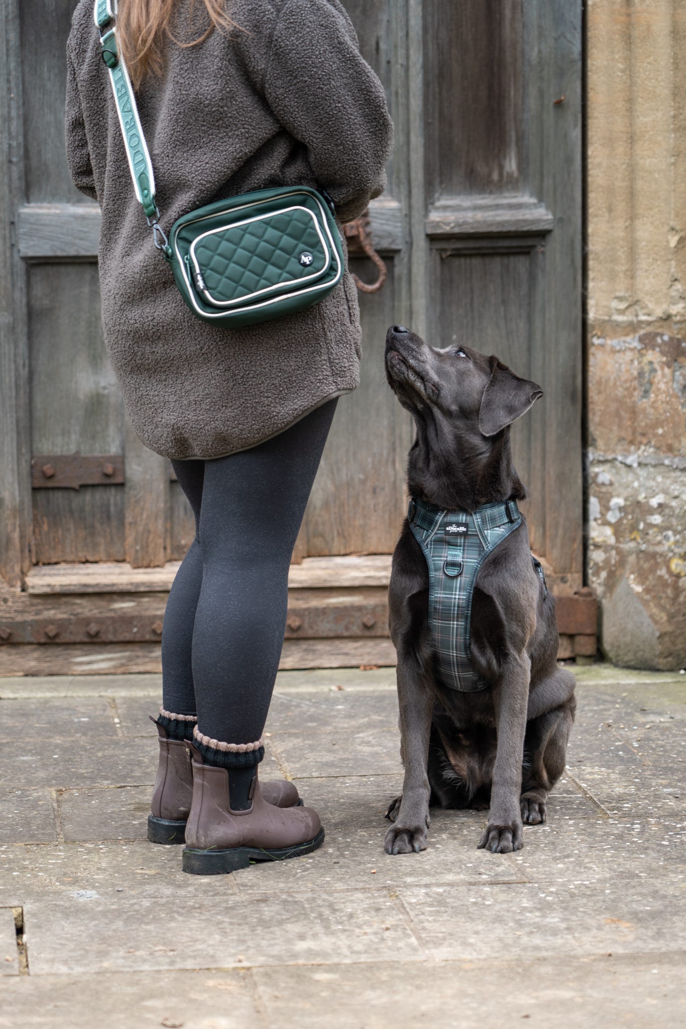 Quilted Dog Walking Shoulder Bag - Hunter Green