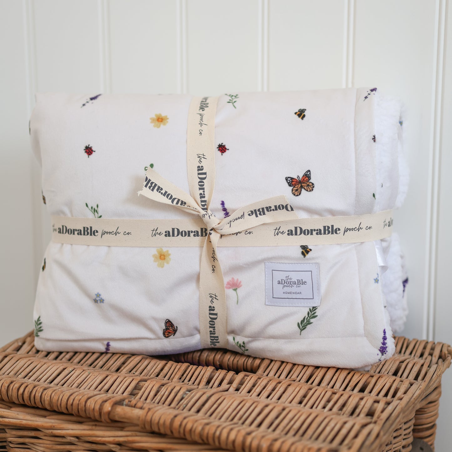 Supersize Soft Blanket - Bumbles & Butterflies