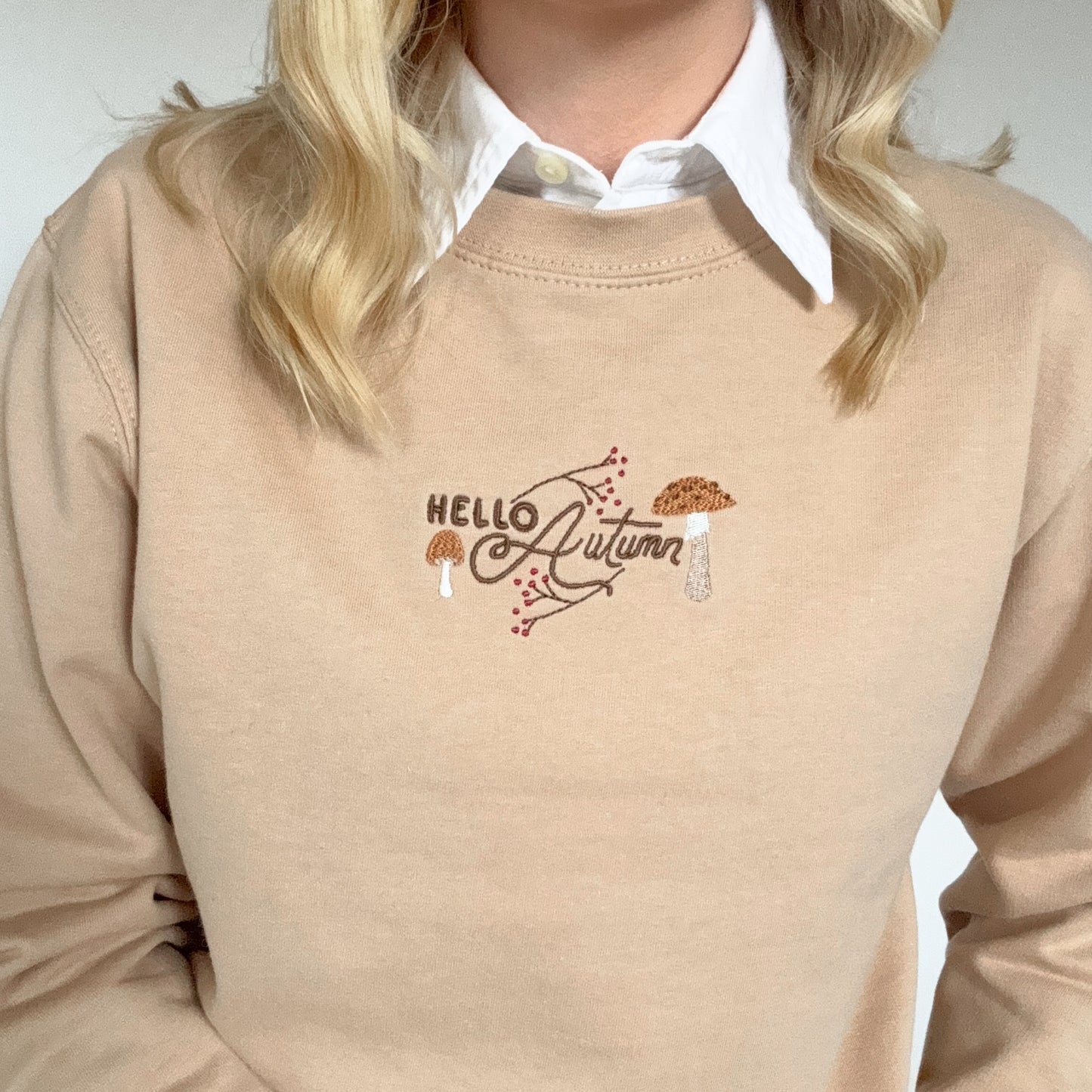 Embroidered Lightweight Sweatshirt - Mulberry Mushrooms - Sand