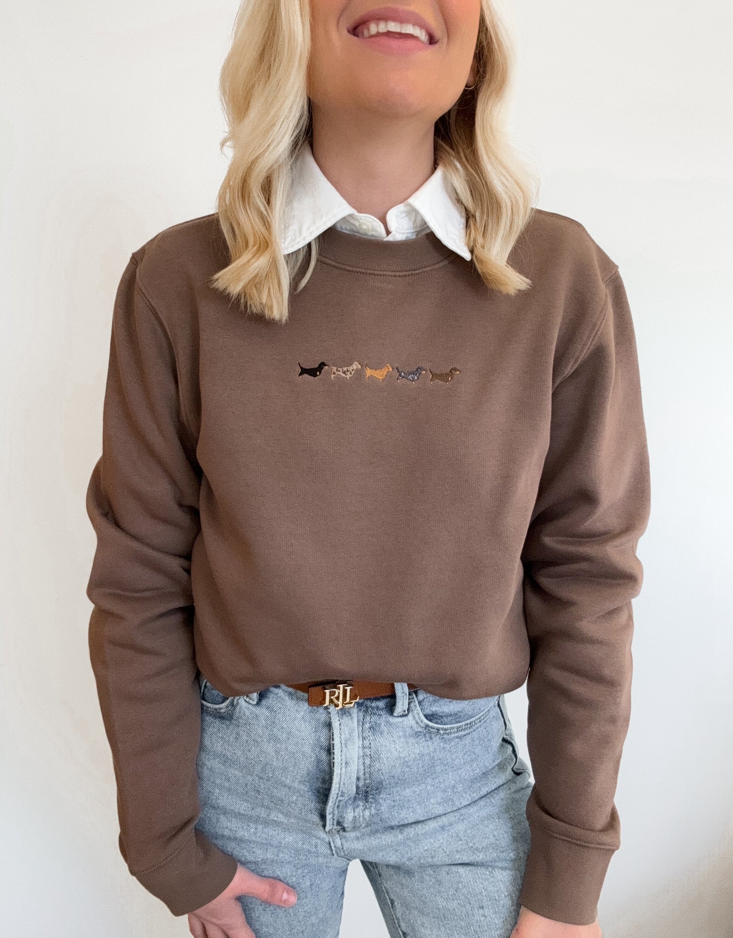 Embroidered Signature Sweatshirt - Dachshunds - Mocha