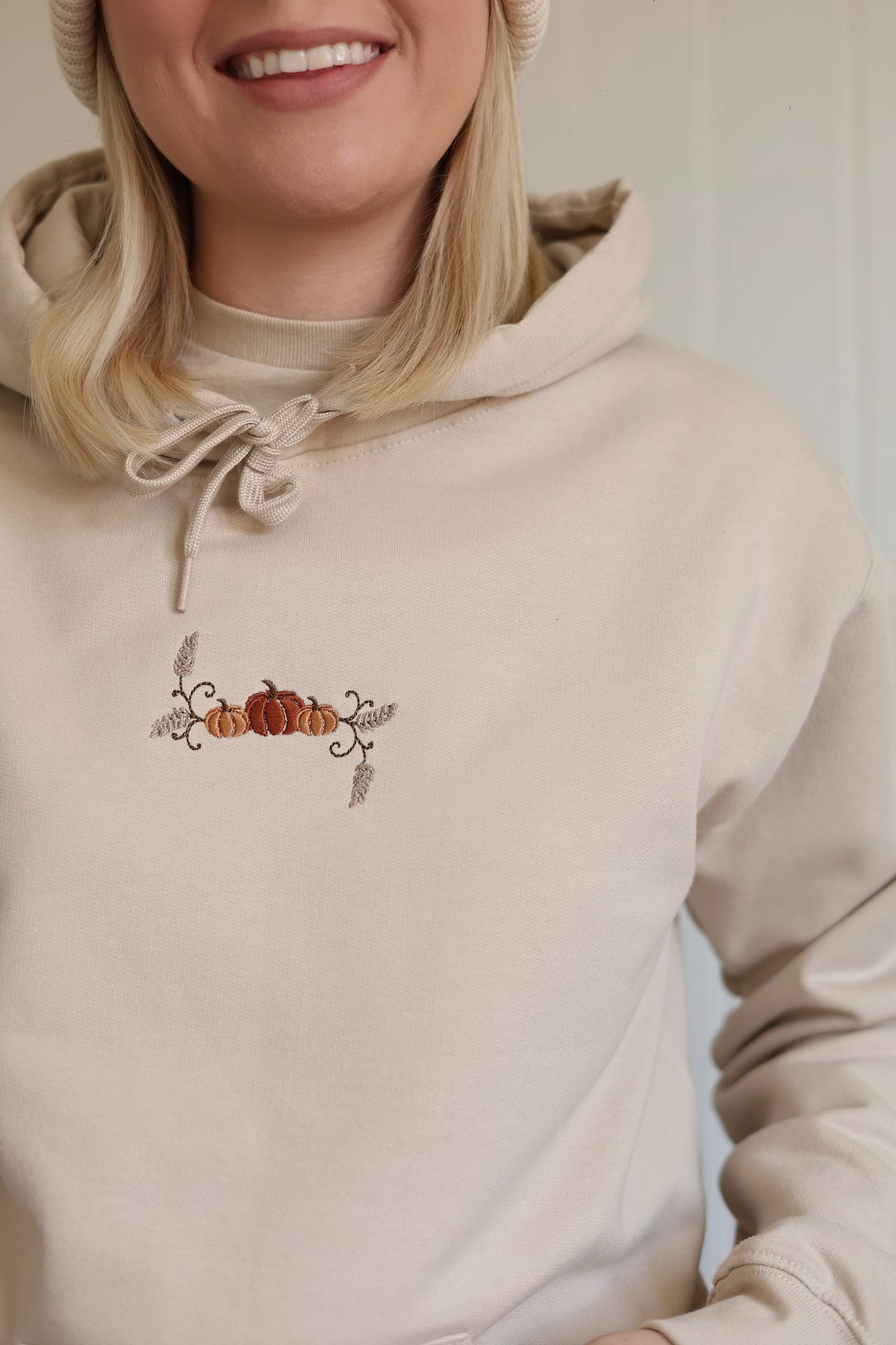 Embroidered Cotton Blend Hoodie - Pumpkin Farm - Sand