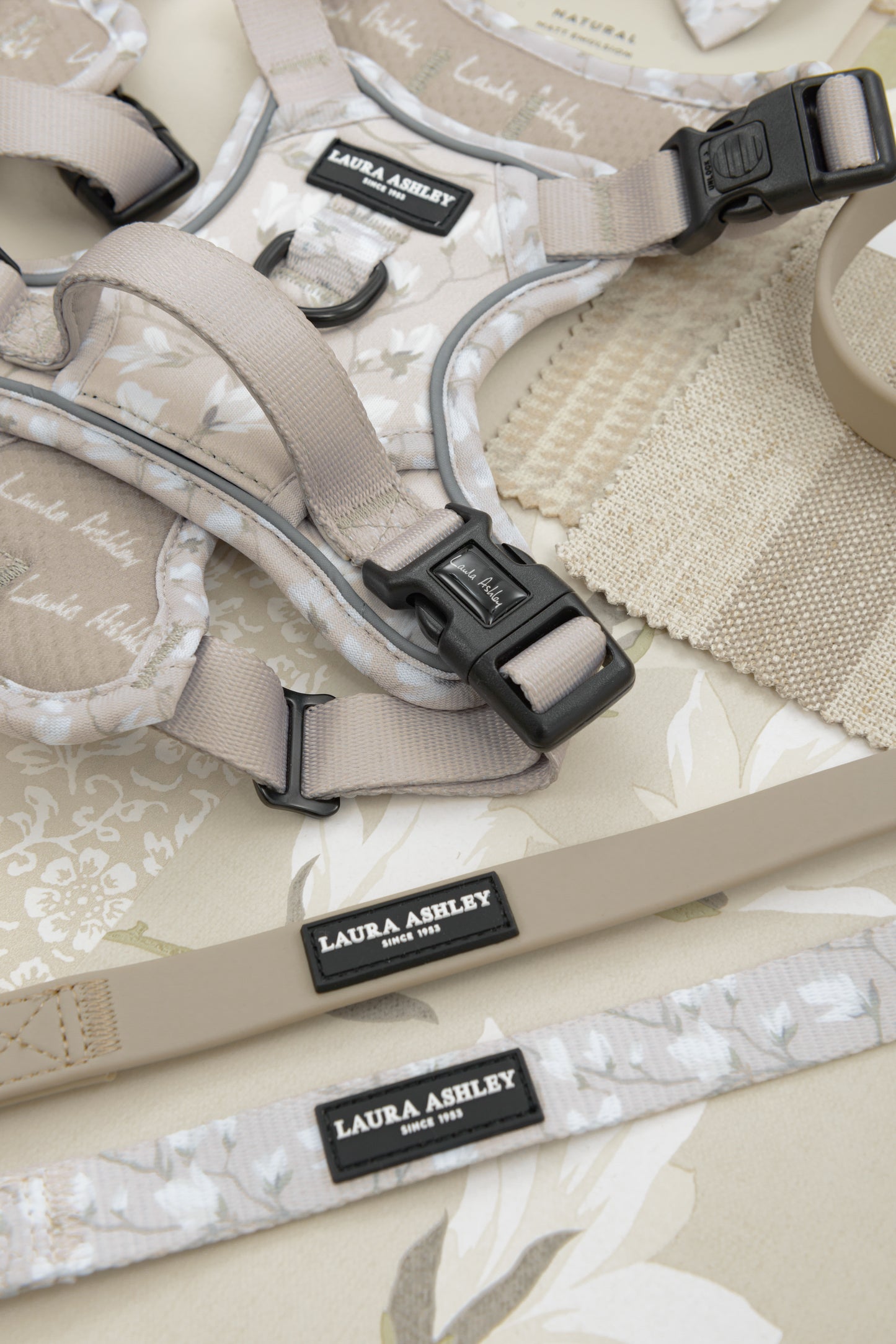 Laura Ashley Fabric Dog Lead - Magnolia Grove